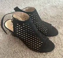 Unisa Black Heels