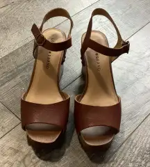 Lucky Brand Zashti Wedge Sandals Size 6M
