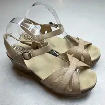 Dansko  Season Sandal 40 Sand Dollar Tan