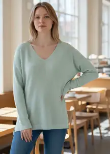 Banana Republic Linen V-Neck Sweater Green Small