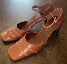 Gianna Bini Caramel Brown Leather Pumps - size 7