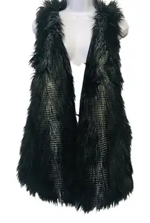 Uniqlo faux fur sleeveless fuzzy vest jacket size L