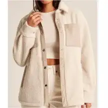 NWOT Abercrombie & Fitch Elevated Trim Sherpa Shirt Jacket in Cream