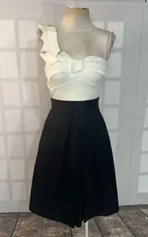 Max & Cleo Black White One Shoulder Pleated Fit & Flare Formal Dress Size 4