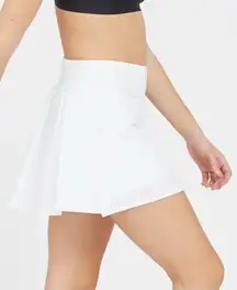 SPANX shape Get Moving 14" Skort‎ white Activewear Skort- Size Medium