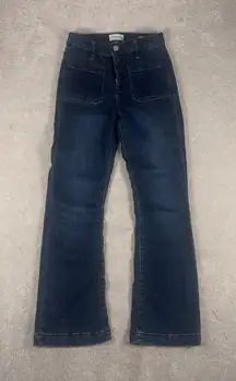 frame le crop mini boot 25 button fly Cropped Boot Cut Jeans