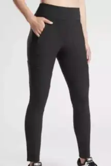 Athleta Headlands Hybrid Cargo Tight High Rise Black Hike Travel Camp