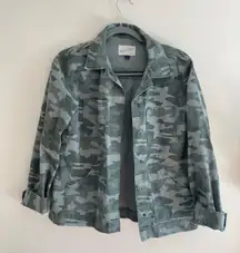 Universal Threads Green Camo Jean Denim Jacket