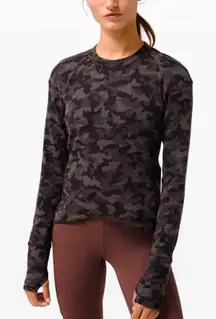 Lululemon Close to Crossing Long
Sleeve *Rulu
Heritage Camo Jacquard