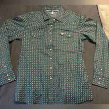 Cinch Women’s Long Sleeve Pearl Snap