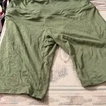 FINAL MARKDOWN Hot kiss shorts small