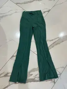 Aritzia TNA Green Flare Leggings Split