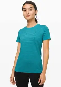 Lululemon Breeze By Short Sleeve Squad T-Shirt Perforated Ice Cave Aqua Blue 6