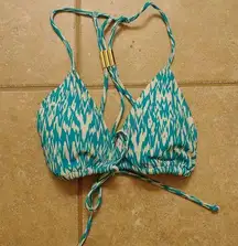 NWOT Forever 21 bikini top