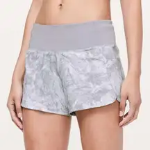 Lululemon Run Times Short II 4" Washed Marble Alpine White Silverscreen Size 8