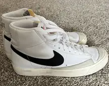 Nike Blazer Mid Women’s 77