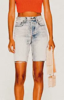 GRLFRND x Revolve Quinn High Rise 90s Distressed Jorts – Light Wash (26)