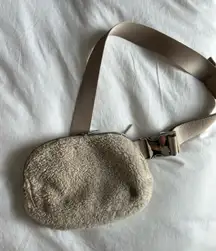 Lululemon Sherpa Belt Bag