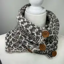 Simply Noelle Chunky Knit Scarf with Buttons Gray and White