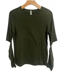 Fabletics T Shirt Womens Size M Green Split Long Sleeve Activewear Round Neck