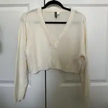 HM cropped cream button up v-neck cardigan