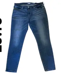 LEVI’S Denizen Modern Skinny Jeans size 16 33x32