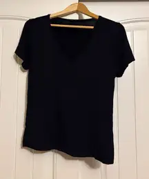 Express Fitted V Neck T Shirt Large Solid Black Rayon Spandex Blend Short Sleeve