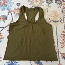 ATHLETA Momentum Seamless Tank Top Women's Large Acacia Olive