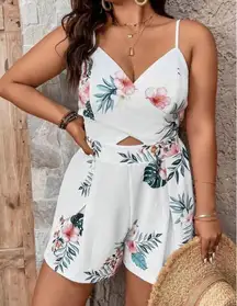 Shein Curve Breezaya Plus Tropical Print Cami Romper Size 4XL NWOT