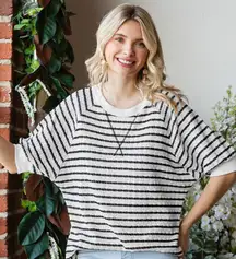 7th Ray Size Large Striped Textured Raglan Short Sleeve Top