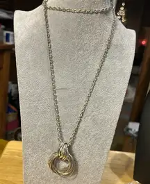 Absolutely beautiful necklace. Silver this was bought at Neiman Marcus.​​