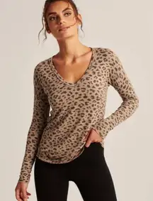 Abercrombie & Fitch Soft A&F Cozy Leopard Print Long Sleeve Top Y2K