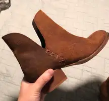 Chelsea boots