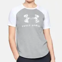 Under Armour Light Gray & White Baseball Short Sleeve Shirt