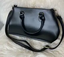 Black crossbody unknown brand