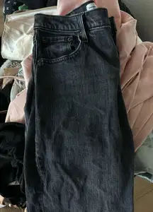 Abercrombie Ultra High-Rise 90s Straight