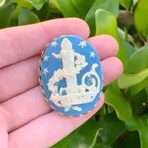 Vintage Blue & Gold Candle Cameo Brooch/Pin