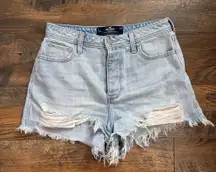 Hollister Distressed Mom Shorts High-Rise