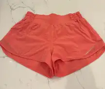 Lululemon hotty hot shorts raspberry cream size 6 2.5” inseam