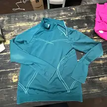 GYM SHARK BLUE AND GREEN NECK ZIP JACKET WITH THUMB HOLES