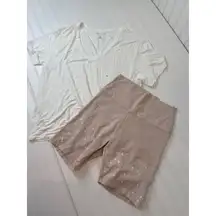 NWT Aerie Bleached Biker Shorts & American Eagle White V-Neck Tee Bundle Size M