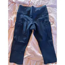 Athleta Women Black Crop Work Out Pants Side Pockets Small