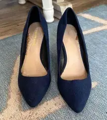 saks fifth avenue blue suede high sandal (size 7.5)