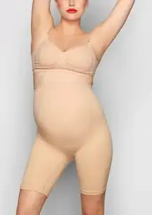 NWOT SKIMS Sculpting Maternity Shorts Mid Thigh in  L/XL