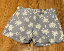 Khakis by Gap Girlfriend 4 inch‎ short