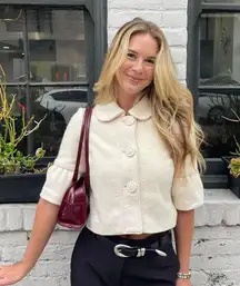 Cream cropped wool blend blazer/ blouse with puffy sleeves and collar sz s