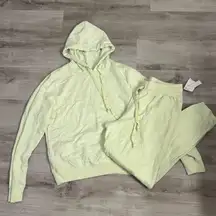 Abound lime cream light green hoodie Jogger Set Nwt like new