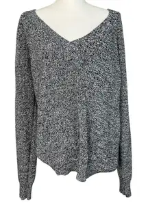 BCBGMaxAzria V-Neck Long Sleeve Black White Women’s Sweater Size Large