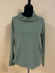 5/$20 Aiden Y Light Green Waffle Knit Cowl Neck Top Size S