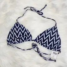 Gap  Women’s chevron string bikini top Small new nwt navy ikat